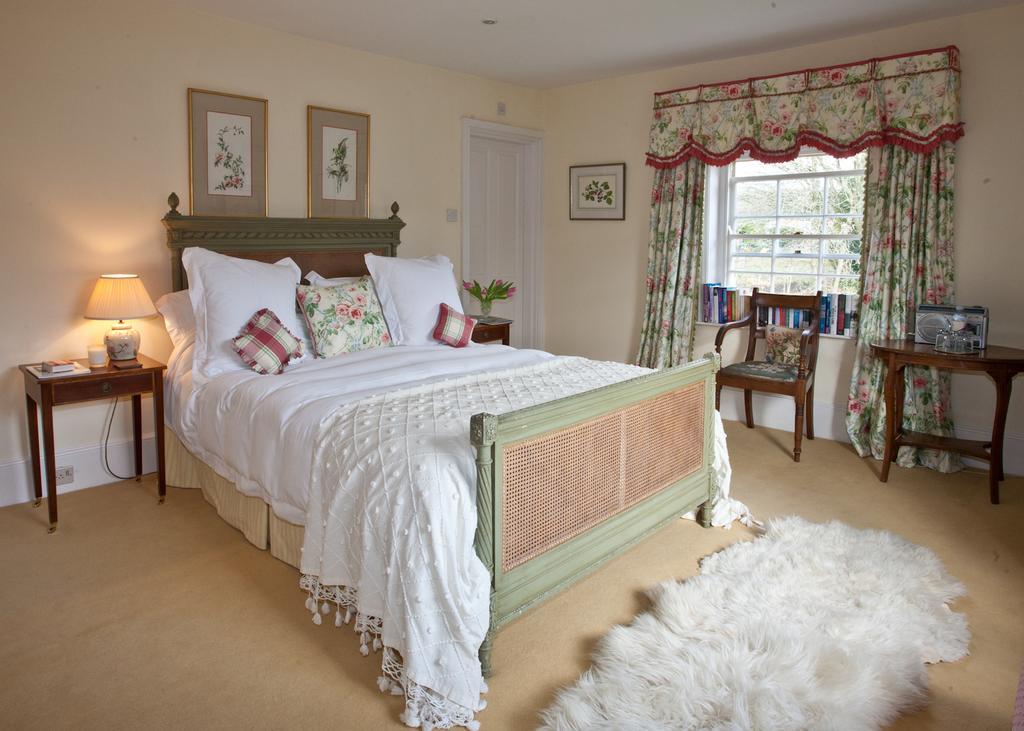 Hotel Brunton Farmhouse Collingbourne Kingston Exterior foto
